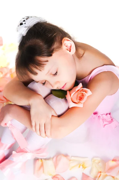 Втомлена маленька балерина — стокове фото