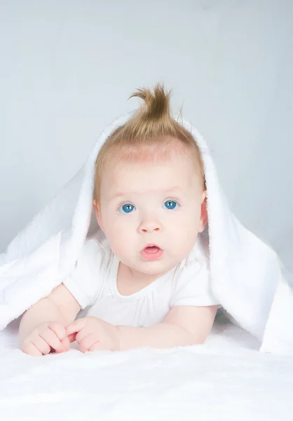 O bebê de quatro meses — Fotografia de Stock