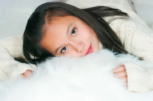 Den vackra asiatisk tjejen — Stockfoto