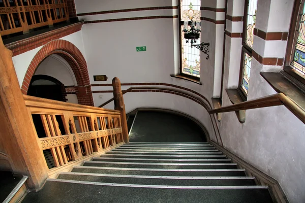Staré schodiště. — Stock fotografie