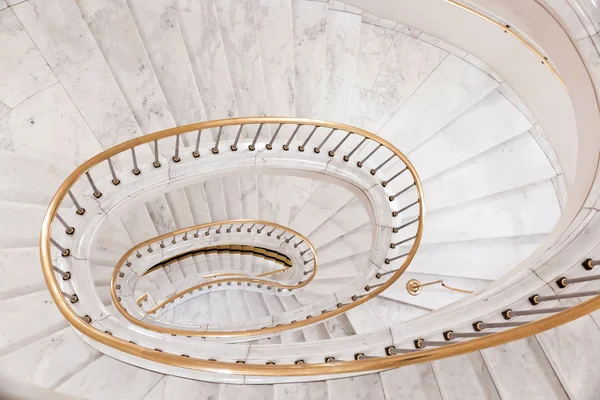 Escadas brancas . — Fotografia de Stock