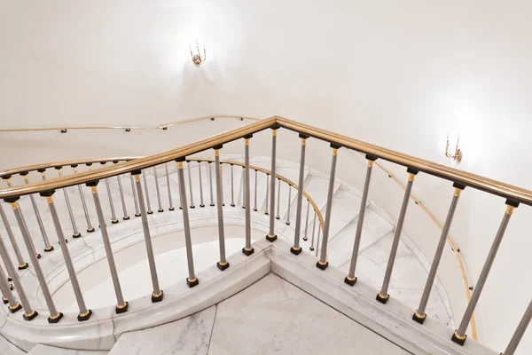 Escadas brancas . — Fotografia de Stock