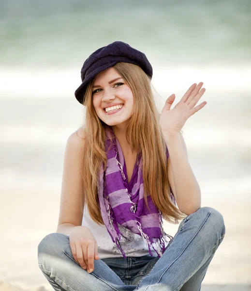 Funny teen girl near the sea. — Stock Photo, Image