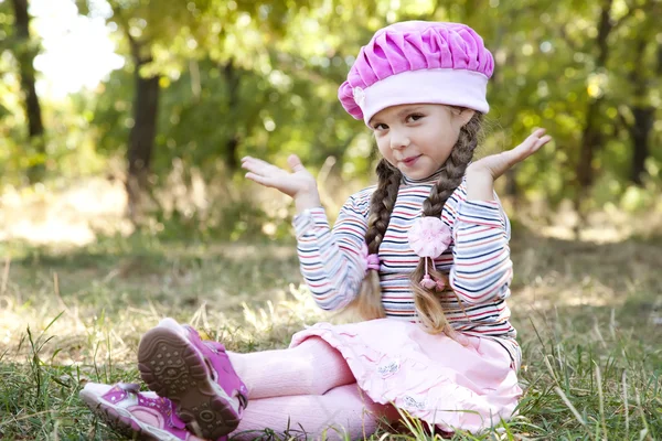 Cute little girl at outdoor — Stock Photo, Image