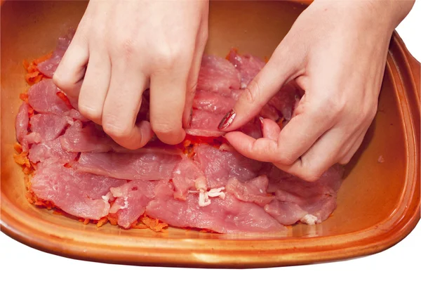 Proses pemotongan daging babi pada papan — Stok Foto