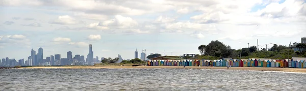 Boîtes de bain sur la plage de Brighton à côté de Melbourne, Australie — Photo
