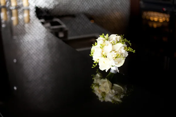 白色婚礼花束 — 图库照片