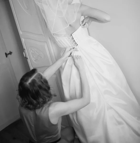Sposa per legare il corsetto — Foto Stock
