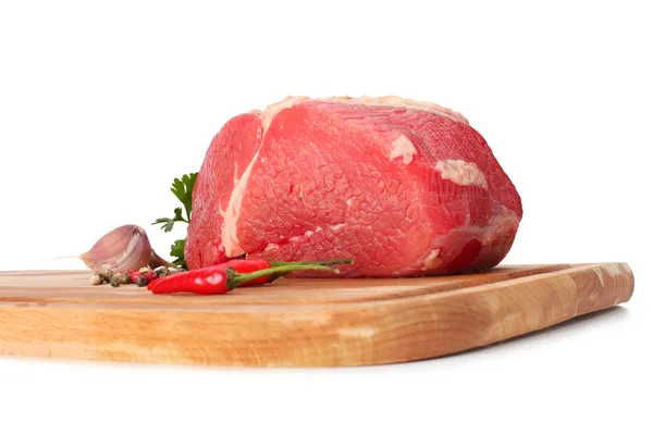 Nyers hús, a fa tábla — Stock Fotó