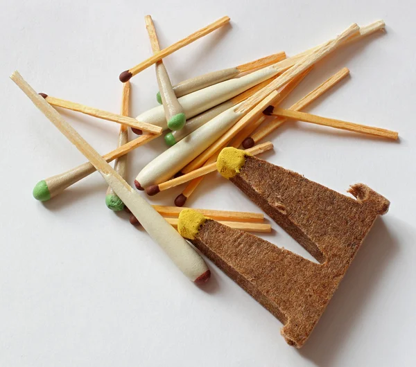 Scattered different matchsticks — Stock Photo, Image