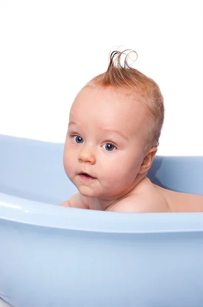 Divertido bebé chico tomando baño aislado —  Fotos de Stock