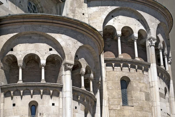 Detalhe da arquitetura romanesca — Fotografia de Stock