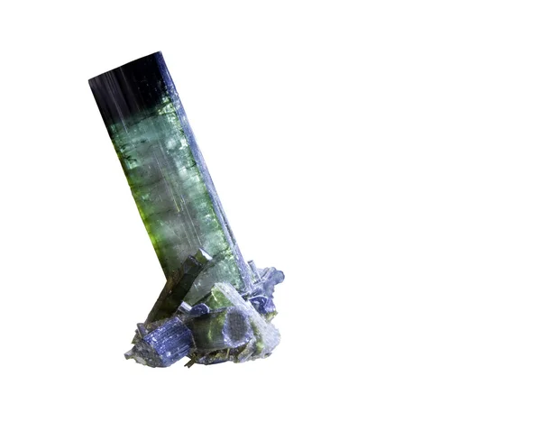 Cristal de turmalina isolado — Fotografia de Stock