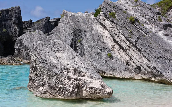 Felsbrocken an der Hufeisenbucht, Bermuda — Stockfoto