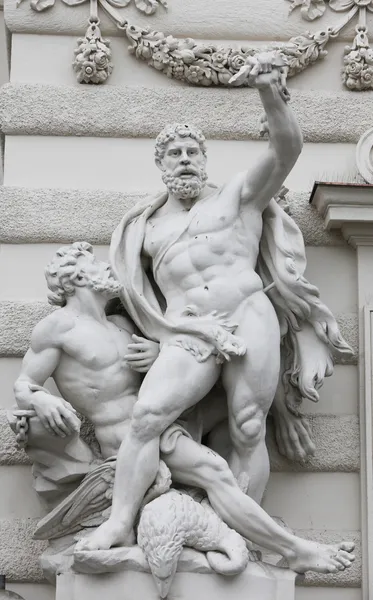 Staty av Herkules och busiris — Stockfoto