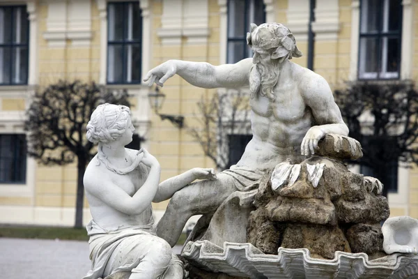 Vienna - fountain in castle Schonbrunn — Stock Photo, Image