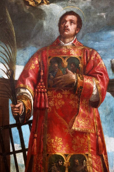 ZAGREB, CROATIA - 12 ДЕКАБРЯ: Paolo Veronese: St. Lawrence of Rome, exhibi — стоковое фото