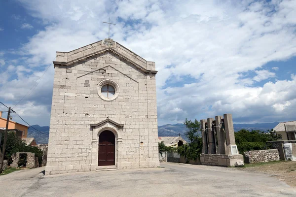 Mediterrán templom: Razanac, Horvátország — Stock Fotó