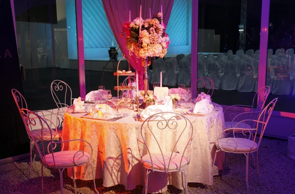 결혼식에 아름 다운 테이블 — 스톡 사진