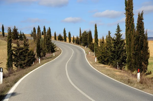 Открытая дорога в Тоскане — стоковое фото