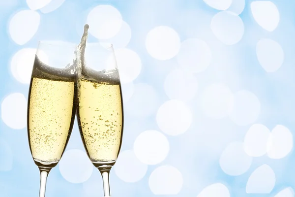 Twee glazen champagne. — Stockfoto