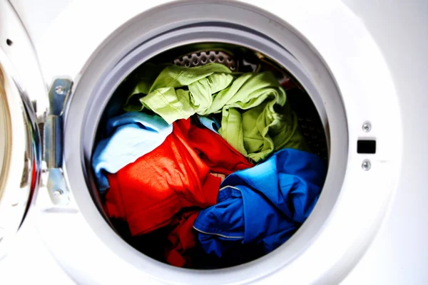 Ubrania w pralni — Zdjęcie stockowe