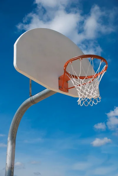 Aro de baloncesto y estándar —  Fotos de Stock