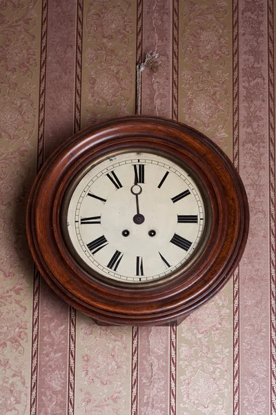 Retro wall clock — Stock Photo, Image