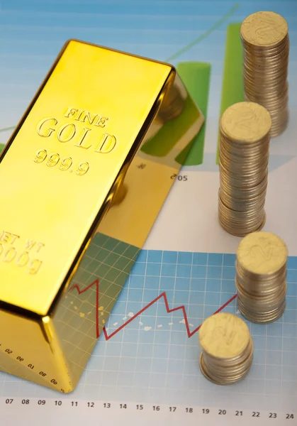 Золото и деньги — стоковое фото