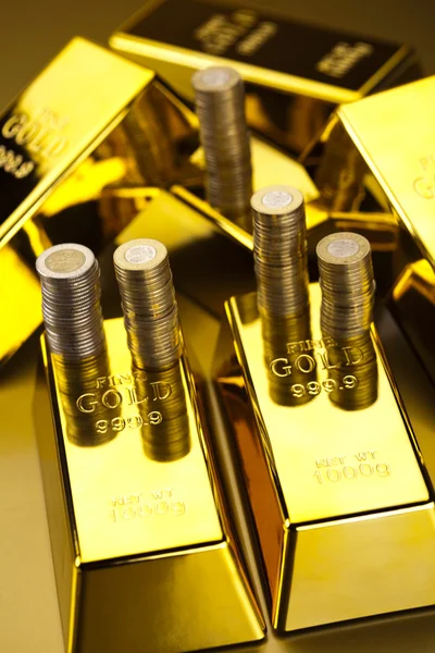 Coins and gold bars,Finance Concept — Stock Photo, Image