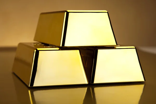Piramida złoto — Zdjęcie stockowe