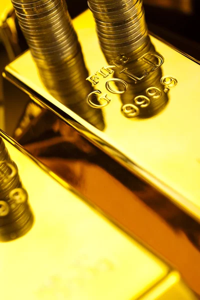 Madeni para ve altınları, ekonomi kavramı — Stok fotoğraf