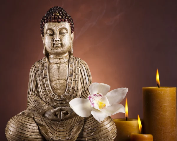 Buddha con candela — Foto Stock