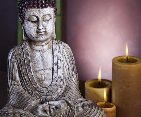 Buddha med stearinlys - Stock-foto