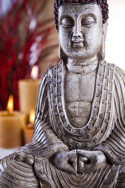 Boeddha met kaars — Stockfoto