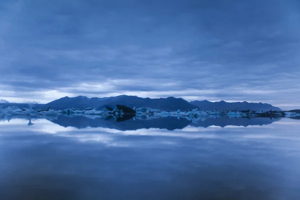 山水风景与冰、 jokulsarlon、 冰岛 — 图库照片