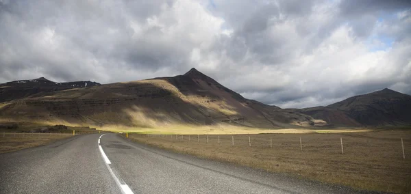 Weg op IJsland — Stockfoto