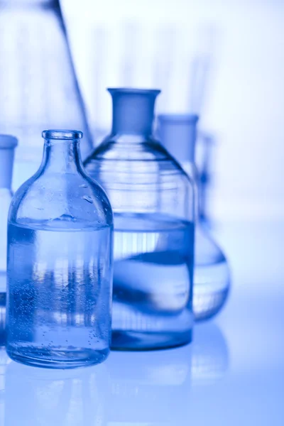 Attrezzature di laboratorio in vetro — Foto Stock