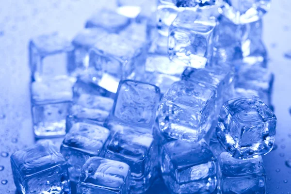 Gelo e cubos — Fotografia de Stock