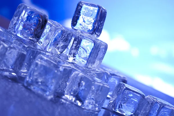 Fondo con cubitos de hielo — Foto de Stock