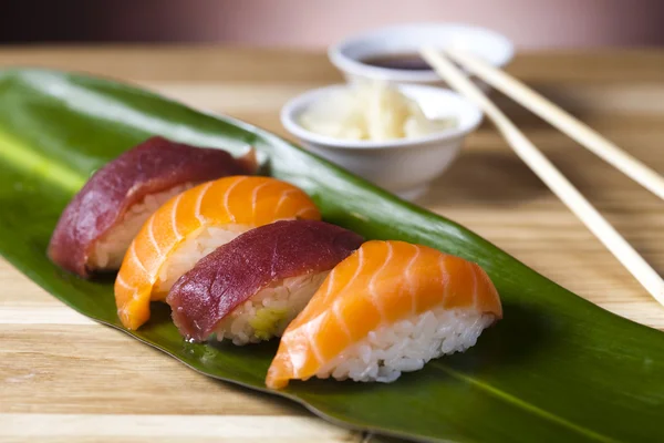 Mezcla japonesa sushi —  Fotos de Stock