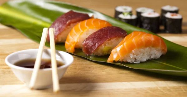 Asia e cibo su sushi — Foto Stock