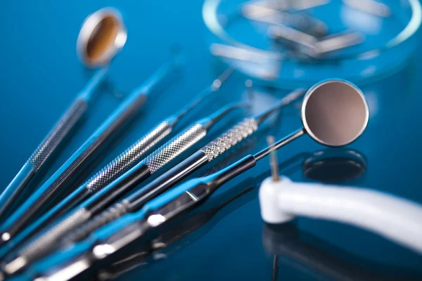Zbliżenie instrumentów stomatologicznych — Zdjęcie stockowe