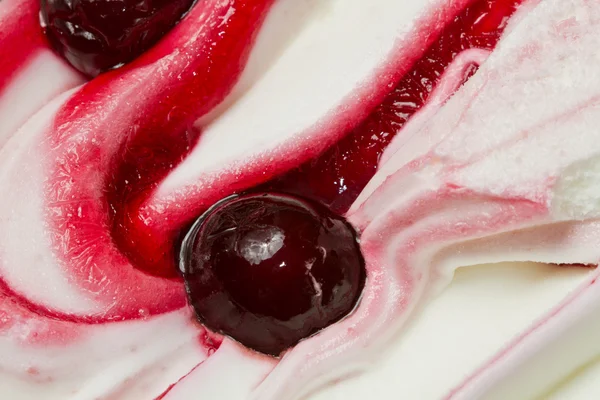 Crème glacée aux baies roses — Photo
