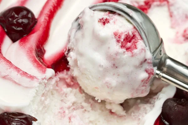 Helado de bayas rosadas — Foto de Stock