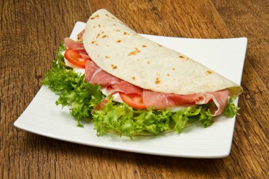 İtalyan piadina