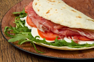 İtalyan piadina