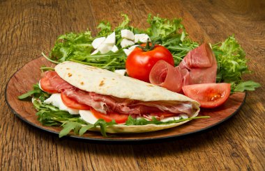 İtalyan piadina