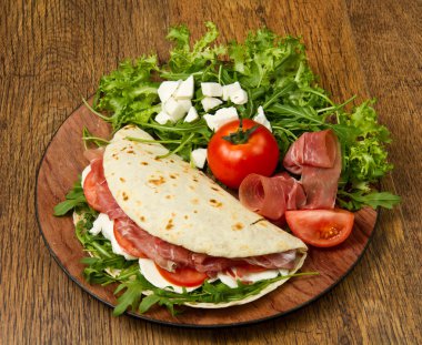 İtalyan piadina