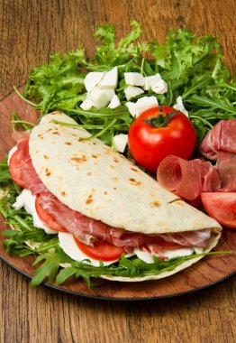 İtalyan piadina